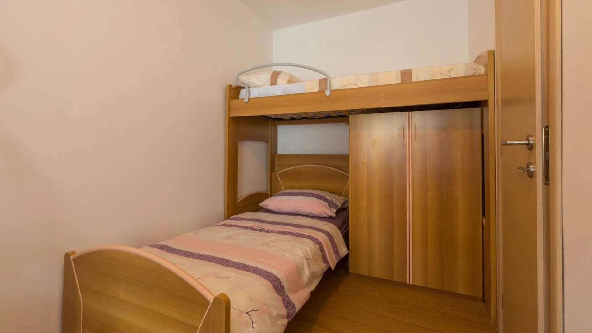 Ferienwohnung Fuer 6 Personen Ca 83 Qm In Crikvenica, Kvarner Bucht Crikvenica Und Umgebung 0*,  Croatia