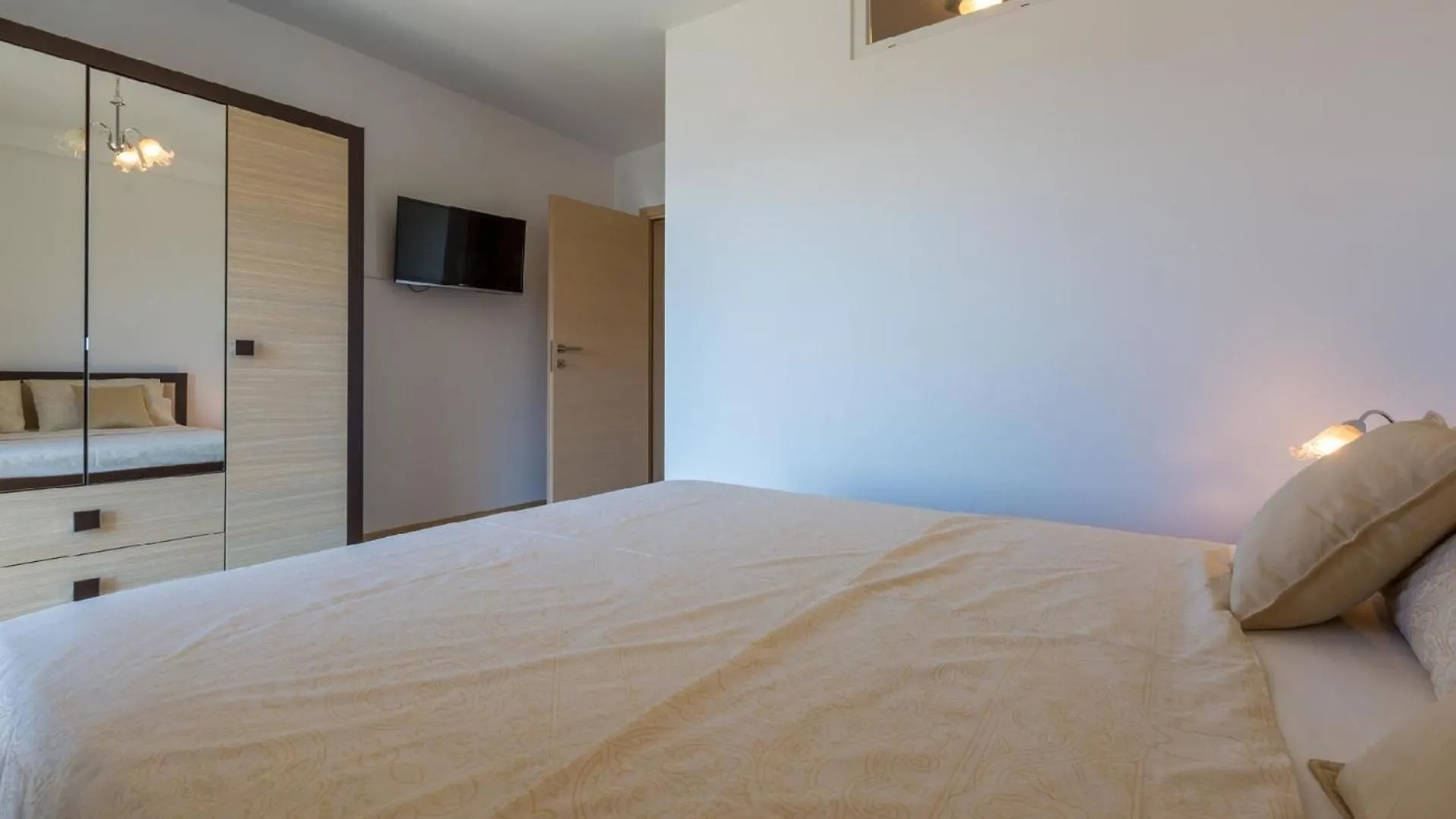 Ferienwohnung Fuer 6 Personen Ca 83 Qm In Crikvenica, Kvarner Bucht Crikvenica Und Umgebung Apartment